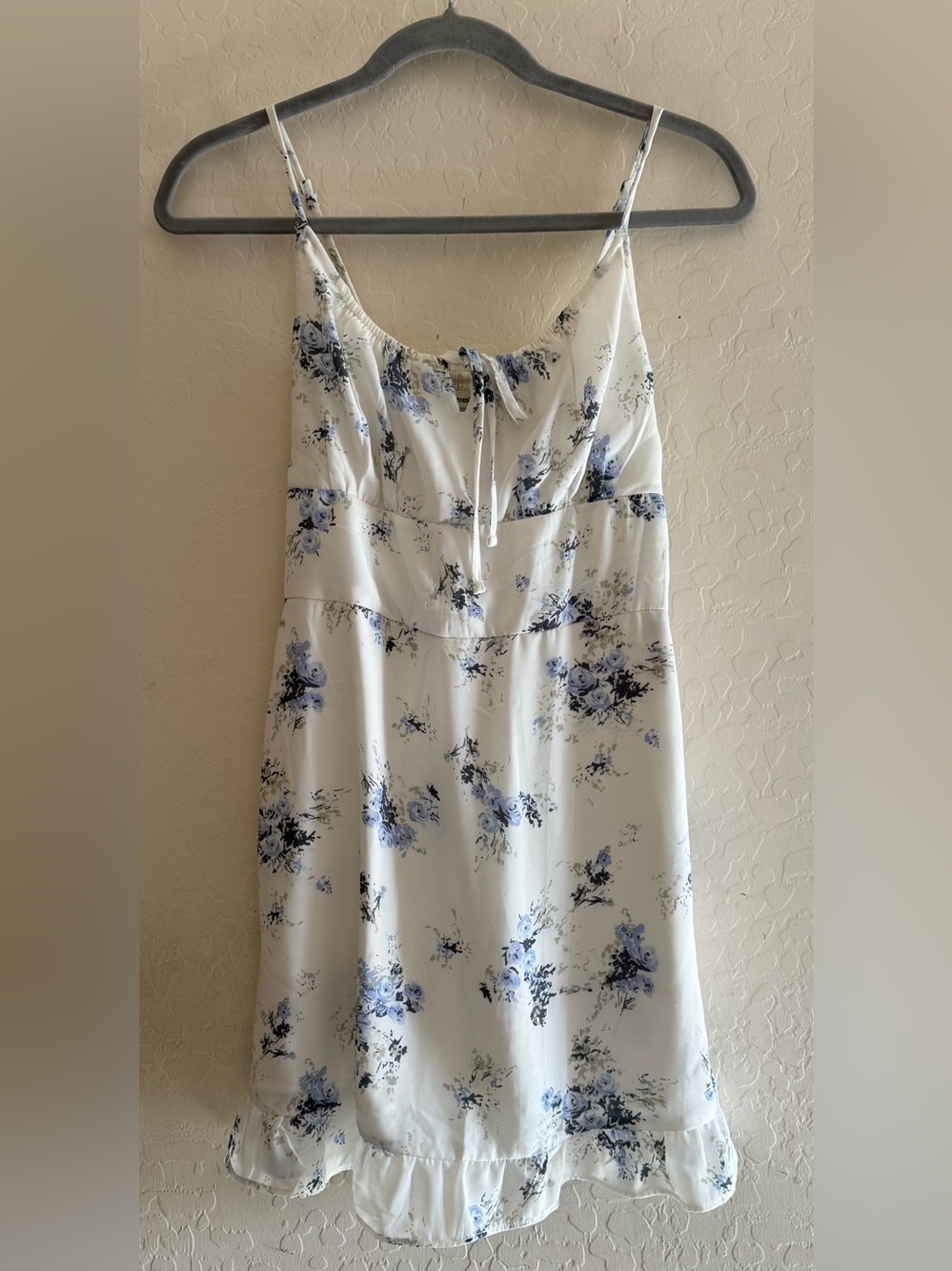 Abercrombie & Fitch, small, white floral mini dress with blue rose detailing